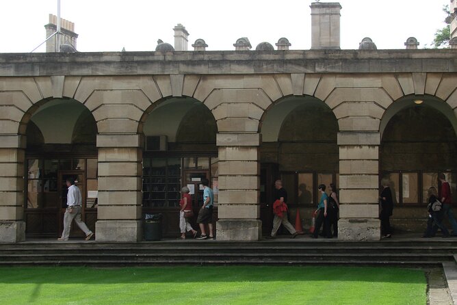 1.5-hour Oxford City and University Walking Tour - Entrance Fees Included: What That Really Means For Your Wallet