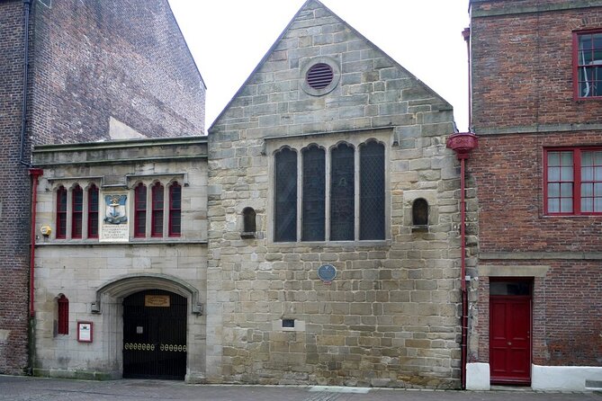 1-Hour and a Half Walking Guided Tour in Medieval Newcastle - Stop 5: The Guildhall site and Royal-charter timing