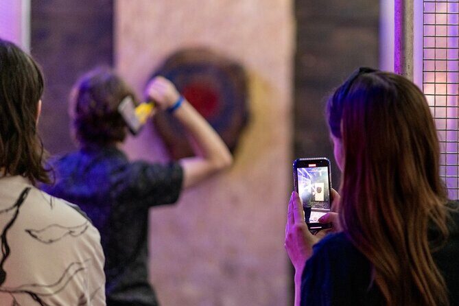 1 hour Private Axe Throwing Experience in Eastbourne - Competing on the Axe Lanes: How to Improve Fast
