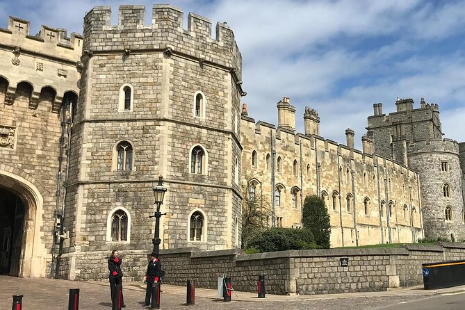1,000 Years of Royal History from Windsor to Eton: A Self-Guided Audio Tour - Crooked House, castle-side spots, and the early Windsor rhythm