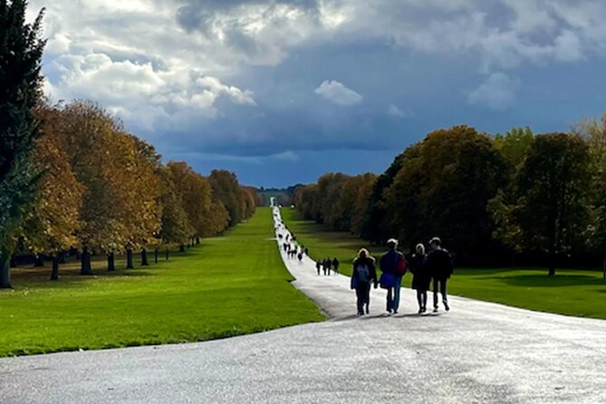 1,000 Years of Royal History from Windsor to Eton: A Self-Guided Audio Tour - Arriving outside Eton College: what the tour gives you (and what it doesn’t)