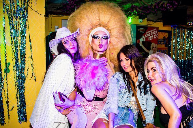 2 Hour in Benidorm Nightlife and Party Access - Karaoke and cocktails: the rhythm of a good night out