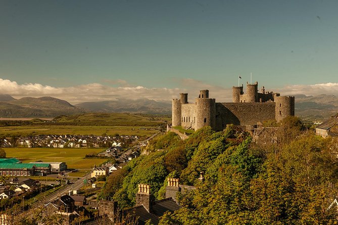 3-Day North Wales & Chester Tour from Manchester Incl Admissions - Day 1: Conwy Castle, Menai Straits to Anglesey, then Beaumaris