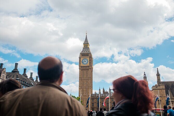 3-Hour Private Guided Walking Tour of London - Buckingham Palace: icon outside, details inside your head