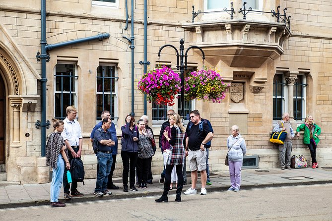 3-Hour Private Tour of Oxford With University Alumni Guide - University Church and Oriel College: Tiny Stops, Good Explanations