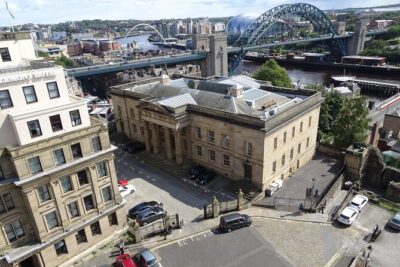 3 Hour Walking Tour through Newcastle upon Tyne - Why this route works: walls, monuments, and Tyne bridges