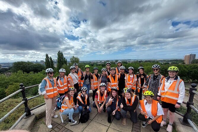 3 Hours Football Stadiums E-Bike Tour in United Kingdom - Anfield Stadium: why the 30 minutes feels just right