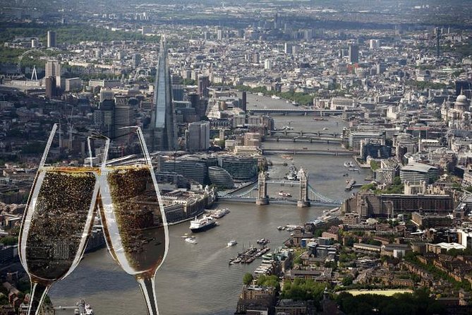 35 minute London Sightseeing Flight for 2 with Champagne - Key points to know before you fly