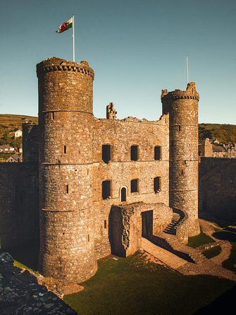 5-Day Discover Wales Small-Group Tour from London - The Driver-Guide Factor: When your day turns from route to story