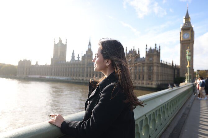 60-Minute Private Photoshoot Tour near Bigben and London Eye - What You Get After the Shoot: iPad Preview and Instant Sending
