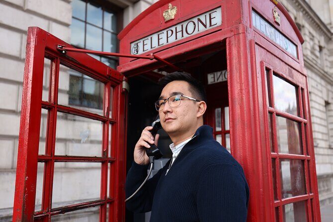 60-Minute Private Photoshoot Tour near Bigben and London Eye - Meeting at Caffè Nero (Westminster) and Getting Oriented