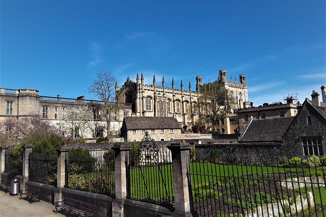 90 Minute Classic Walking Tour of Oxford - Bridge of Sighs and High Street: the Oxford you recognize, plus why it’s there