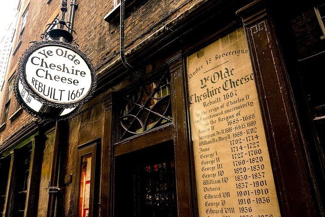 A Christmas Carol and Charles Dickens Old London Walking Tour - Simpsons Tavern: the little Scrooge question you’ll remember