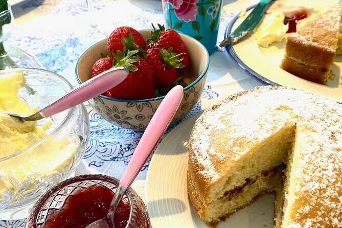 A Fun Afternoon of Baking Scones and Afternoon Tea - How the 2-Hour Class Actually Flows