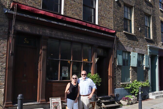 A Private VIP Jack the Ripper Black Cab Tour - Whitechapel and Spitalfields: where the stories start