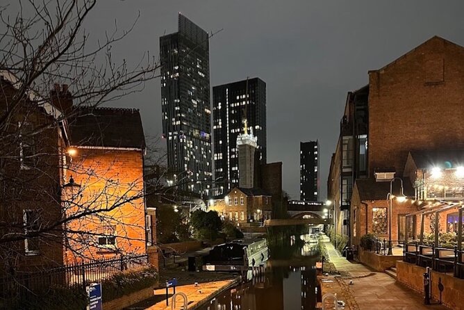 A Taste of Manchester and Salford with Meals , Drinks and Guide - Your Manchester meal and drink stop: five large options and a built-in appetite plan