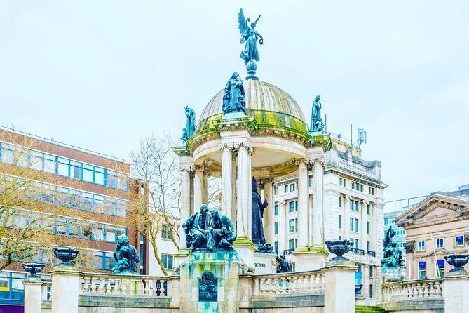 A Walk Through Time: History of Liverpool Walking Tour - St Nicholas’ Church Gardens and Liverpool’s medieval beginnings
