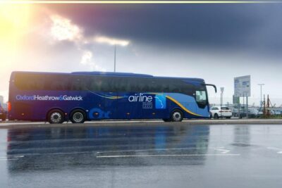 Airport Coach Service from Oxford to Gatwick - Comfort on Board: Wi‑Fi, USB Charging, Toilets, and Climate Control