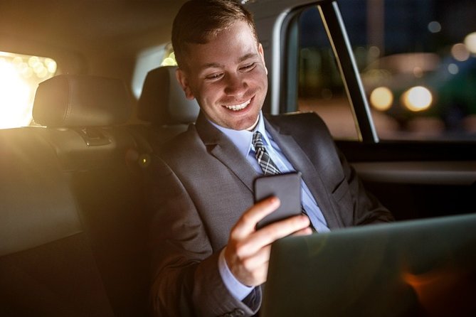 Airport Taxi Service | Nottinghamshire to London Heathrow Airport - Comfort, professionalism, and communication that reduce uncertainty