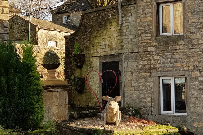 "All Creatures Great and Small" Tour from the Lake District - Weather, walking, and what to pack for the Dales