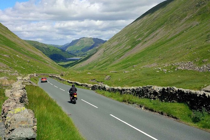 Ambleside, Keswick and Ullswater: A Lake District Self-Guided Driving Tour - Entering the Lake District by car: why this tour works