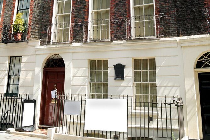 American Heritage in London 4 Hour Private Tour in a Black Cab - The American Embassy Pass-By: Diplomacy You Can See