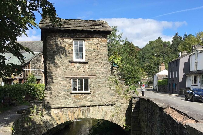 Ancient Ambleside and Waterhead Self-Guided Lake District Tour - Wordsworth’s Old Stamp House and the Optional Armitt Library