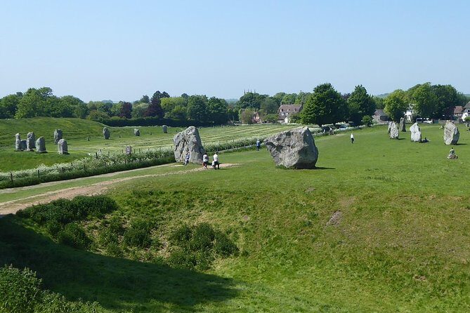 Ancient Britain Tour - Private Day Trip from Bath - Avebury Stone Circle: the “touch the stones” advantage