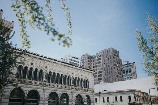 Awesome Scavenger Hunt: Pillars of Birmingham - The walking route: Linn Park to the Alabama Theatre