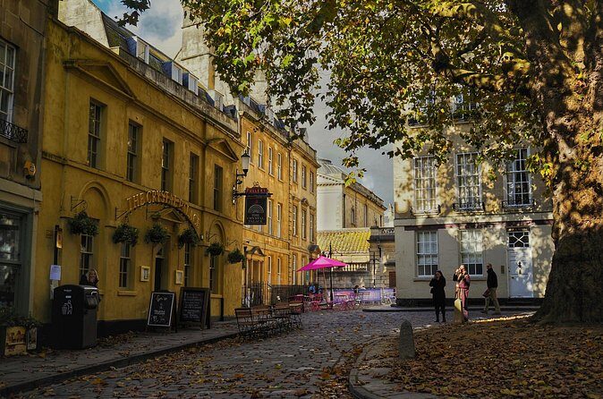 Bath Bridgerton walking tour of filming location with Mobile App - The tour’s biggest win: show trivia that doesn’t feel like fluff