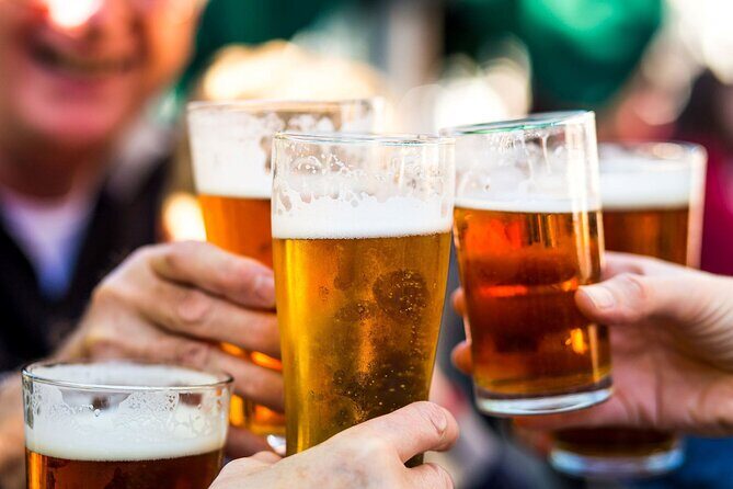 Bath: Local Pubs & Historic Sights Walking Tour (3h) - Getting Oriented at Bath Abbey and Why This Tour Works