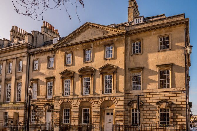 Bath Private Family Tour With Bath University Guide - Stop 1: Bath Abbey—great orientation, but entry costs extra