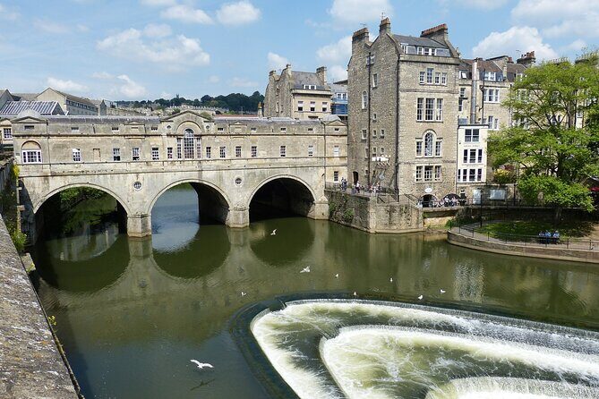Bath Private Guided Walking Tour - Roman Baths and Aqua Solis: What to Expect When Entry Fees Are Separate