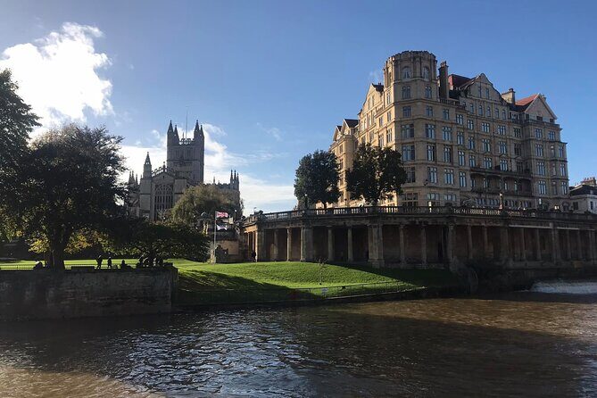 Bath Self-Guided Private Tour - Pulteney Bridge, the Weir, and Henrietta Park: Street Drama With Water Power