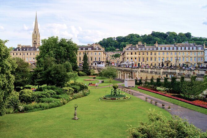Bath Tootbus Hop-on Hop-off Sightseeing Bus Tour - Drivers, comfort, and what to expect from the ride