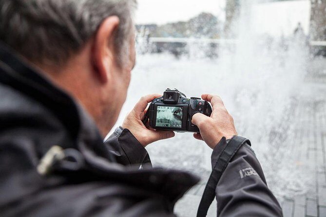 Beginners Photography Course - Small Group Workshop - Stop 1: City Hall and More London for ISO, shutter speed, aperture