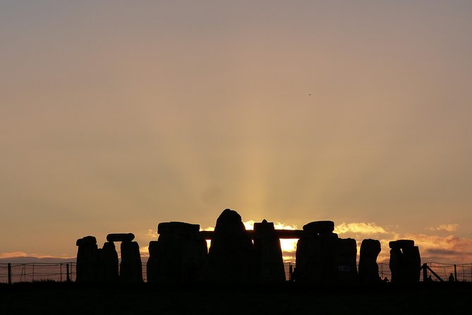 Bespoke private tours of Stonehenge and Avebury by car with local guide - Price and value: paying for time, comfort, and fewer headaches