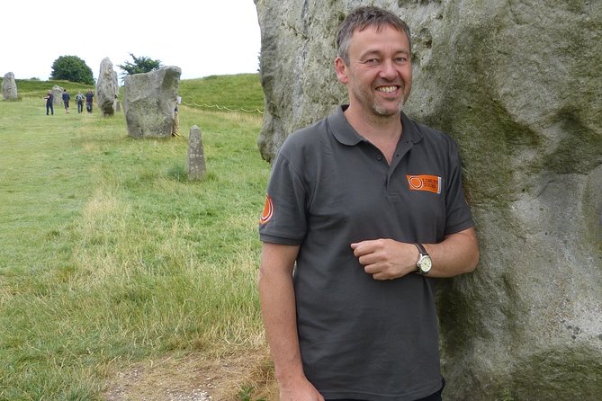 Bespoke private tours of Stonehenge and Avebury by car with local guide - Wiltshire Museum and Old Sarum: where the story becomes human again
