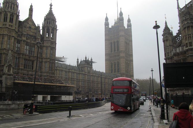 Best of London Private Day Tour - The City of London after lunch: a calmer, sharper contrast