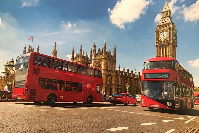 Best of London Private Day Tour - St Martin-in-the-Field’s to Trafalgar Square: where the day begins