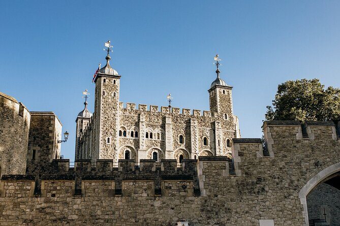 Best of London Tour - Crown Jewels, River Cruise & History Walk - Bloody Tower and Torture Tower: the darker stories of royal control