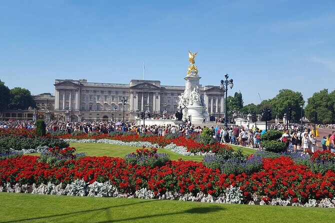 Best of London Tour: Tower of London and Churchill War Rooms - St Paul’s Cathedral: worth seeing, but don’t count on included entry
