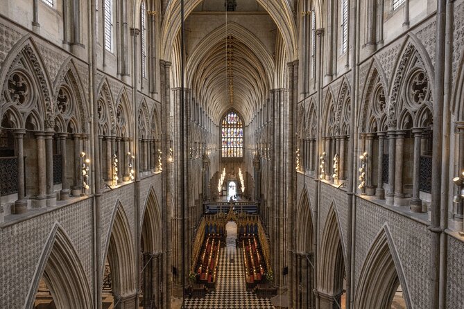 Best of Westminster Abbey with Upper Gallery & Buckingham Palace - Who this tour suits best (and who should look elsewhere)