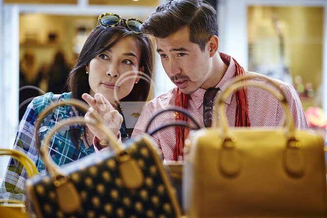 Bicester Village Shopping Trip from London with VIP Discount - Entering Bicester Village: Your 8-Hour Window of Freedom