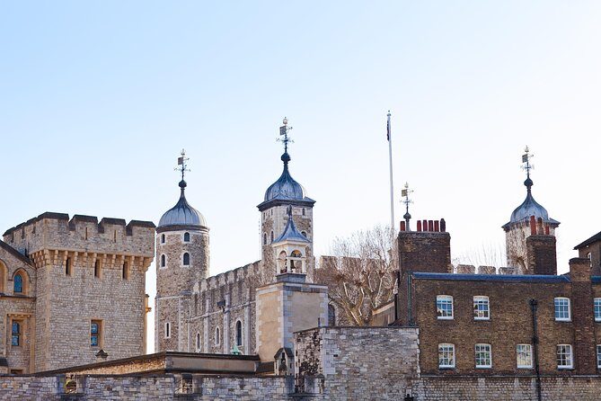 Black Taxi Tour of London: Classic Sightseeing Bespoke & Fun - Tower of London perimeter walk: fortress, prison, Crown Jewels, and the legends