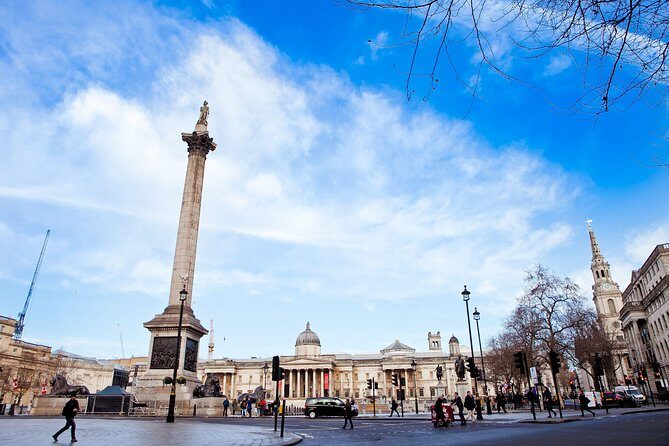 Black Taxi Tour of London: Classic Sightseeing Bespoke & Fun - Westminster Abbey exterior: monarch’s church and coronation context