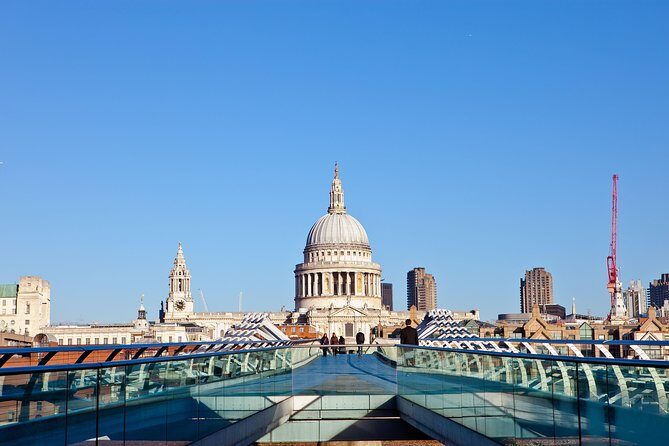 Black Taxi Tour of London: Classic Sightseeing Bespoke & Fun - Price and group size: what $637.73 buys you