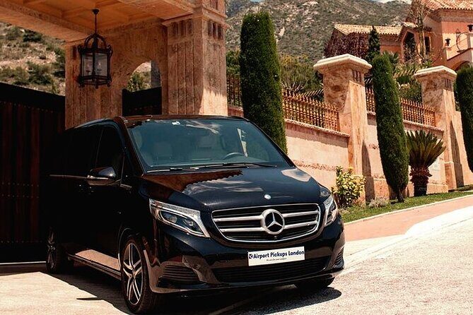 Brighton to Heathrow Airport private taxi transfers - Vehicle Choice: Sedan vs People Carrier for Your Group Size