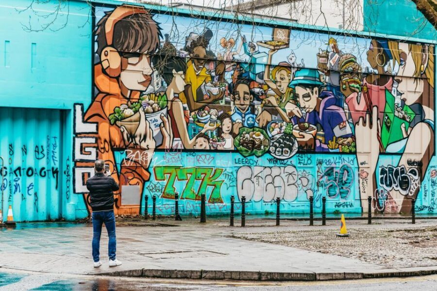 Bristol: Blackbeard to Banksy Guided Walking Tour - The harbor story arc: Llandoger Trow to Pero’s Bridge
