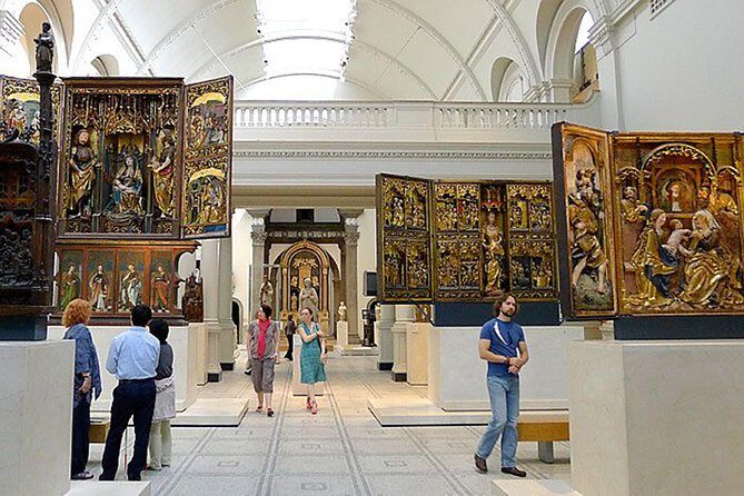 British Museum & National Gallery of London - Exclusive Guided Combo Tour - Lunch on your own: keep it simple so you don’t lose the art momentum